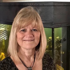 Meet your Posher, Beth